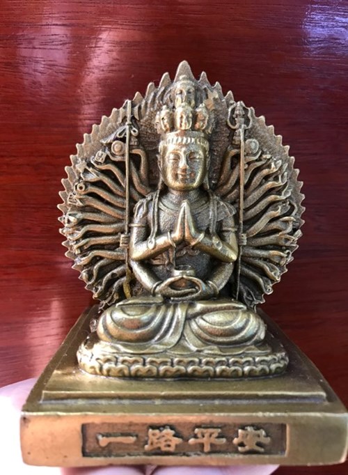 Tượng Chuẩn Đề Hai Mặt