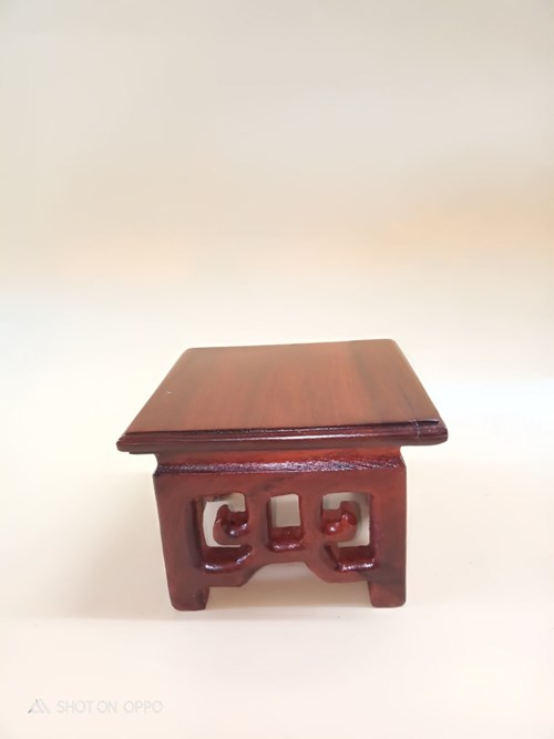 Kỷ Vuông Gỗ Hương 10